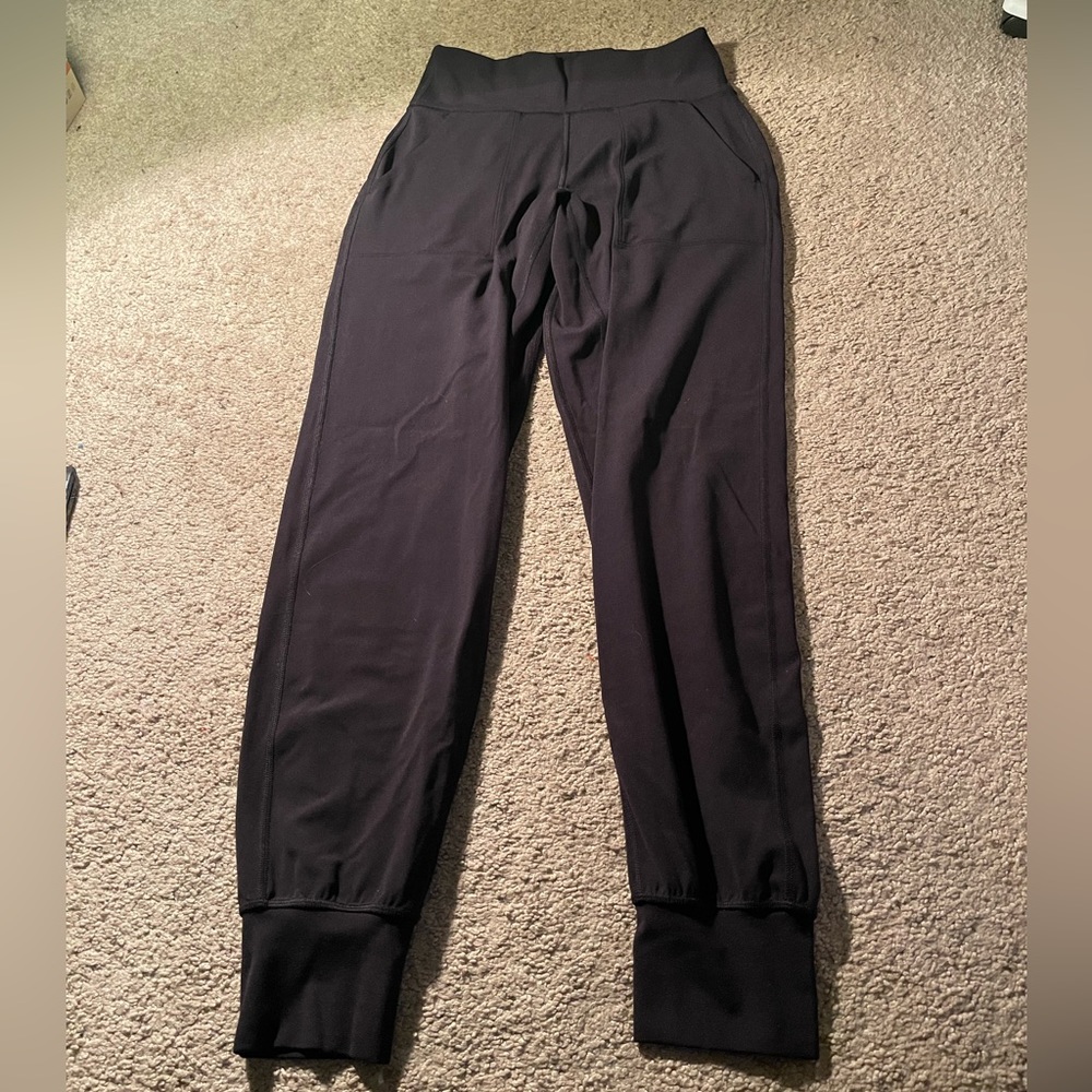Lululemon Align Joggers-like new
